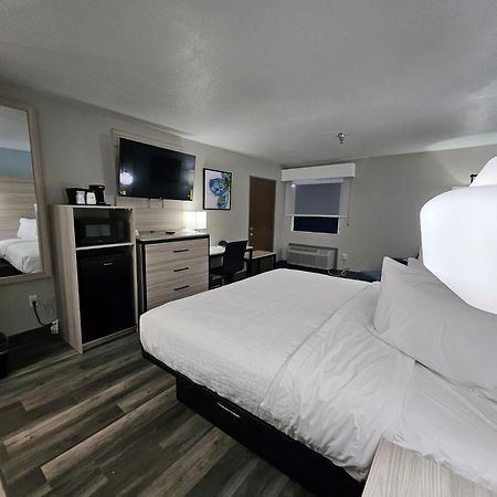 Best Western Wichita North Park City Bagian luar foto