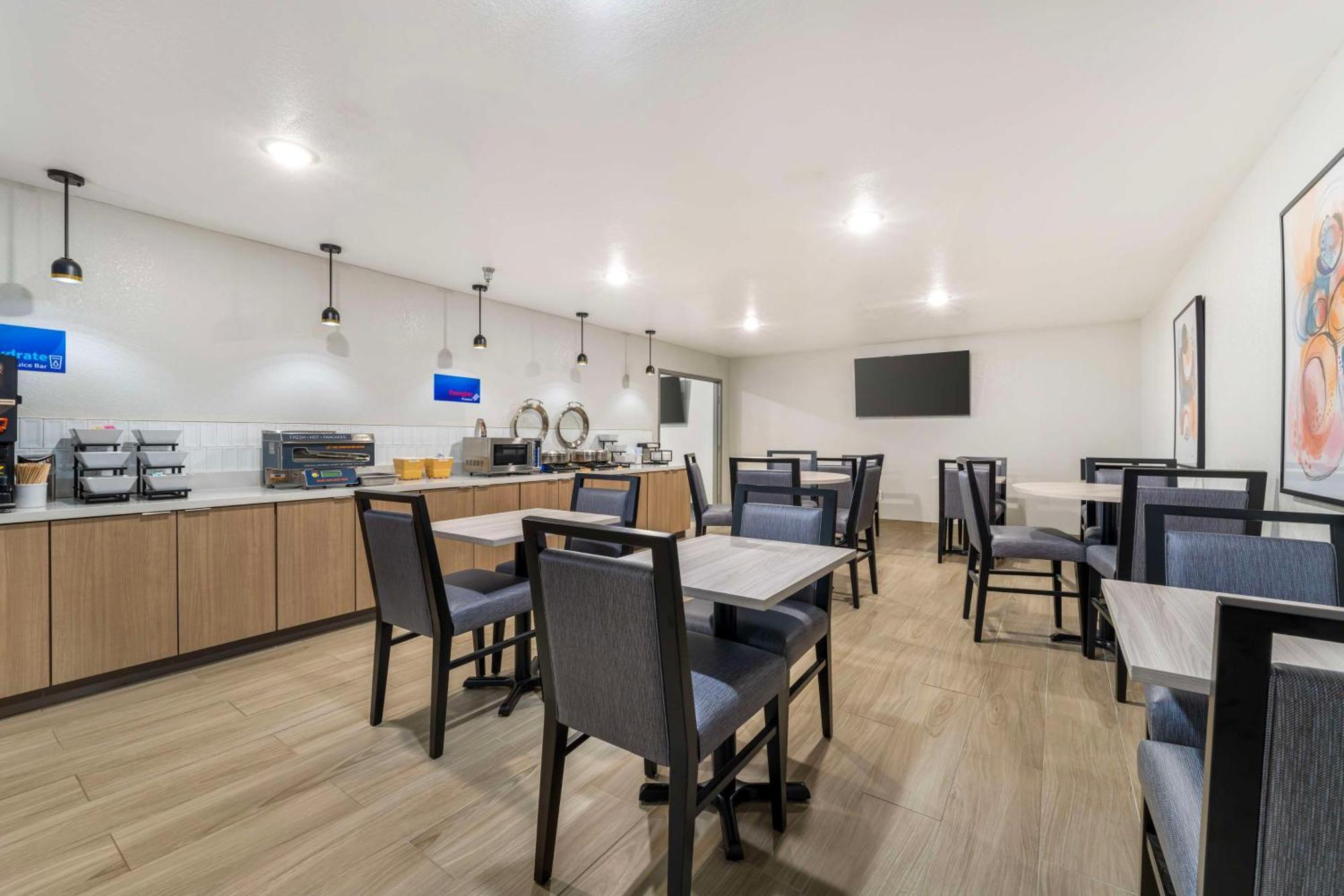 Best Western Wichita North Park City Bagian luar foto
