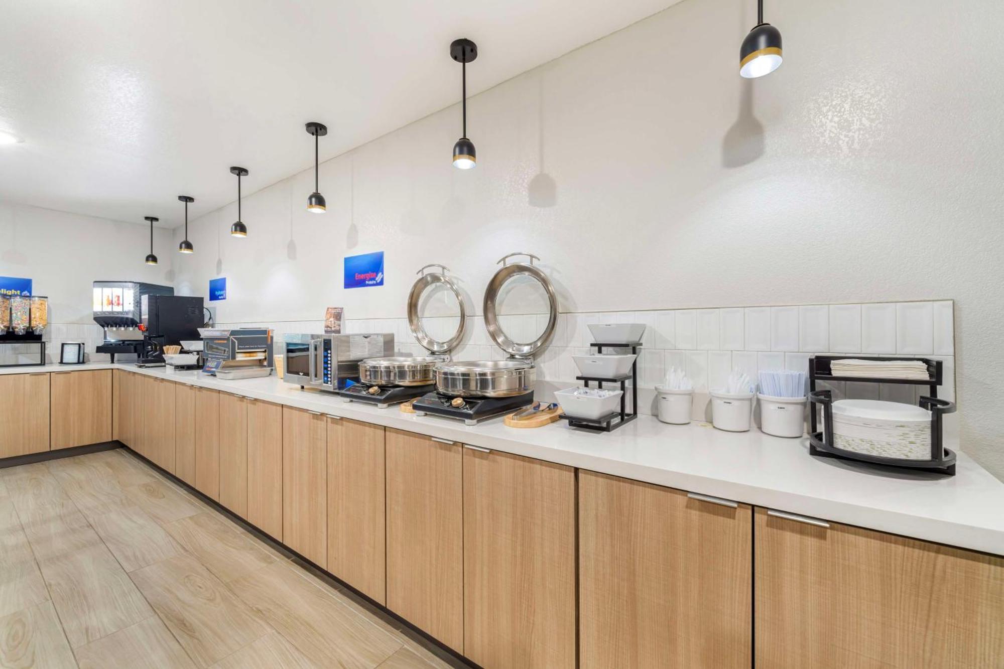 Best Western Wichita North Park City Bagian luar foto