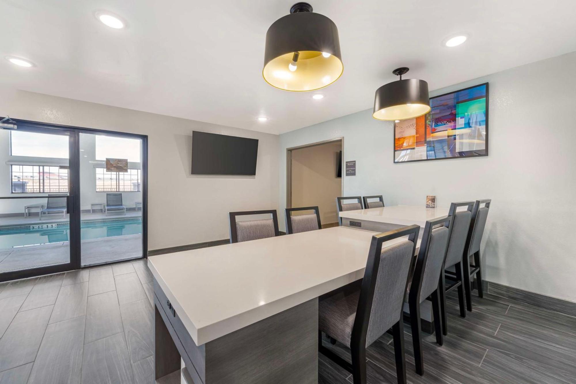 Best Western Wichita North Park City Bagian luar foto