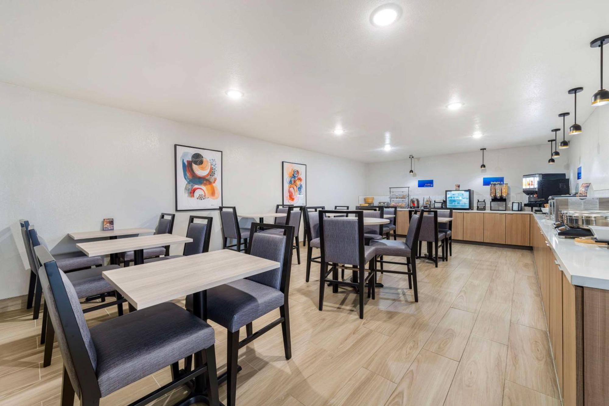 Best Western Wichita North Park City Bagian luar foto