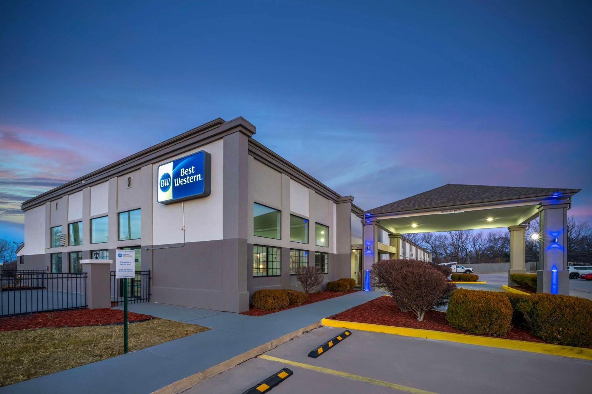 Best Western Wichita North Park City Bagian luar foto