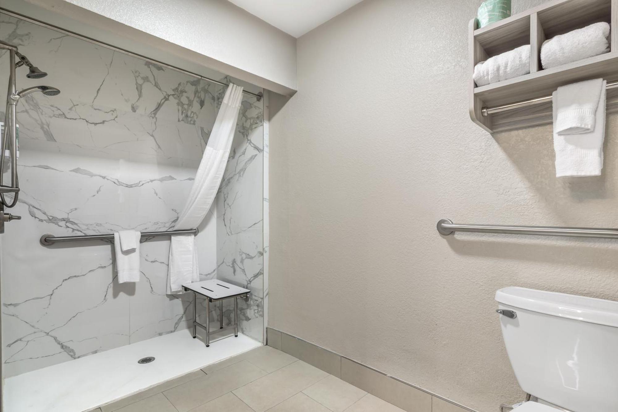 Best Western Wichita North Park City Bagian luar foto