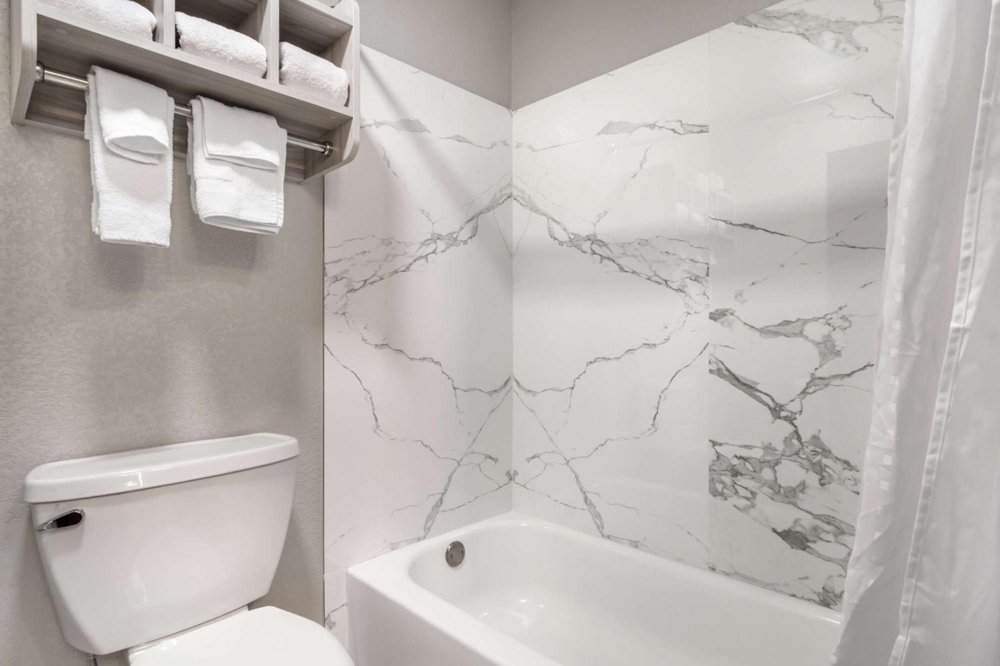 Best Western Wichita North Park City Bagian luar foto