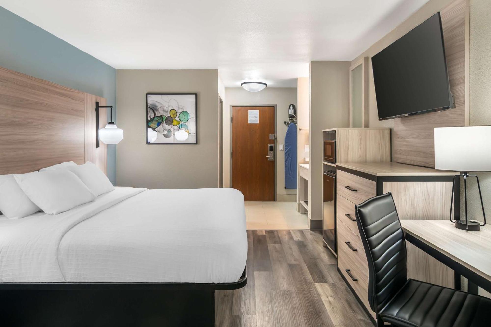 Best Western Wichita North Park City Bagian luar foto